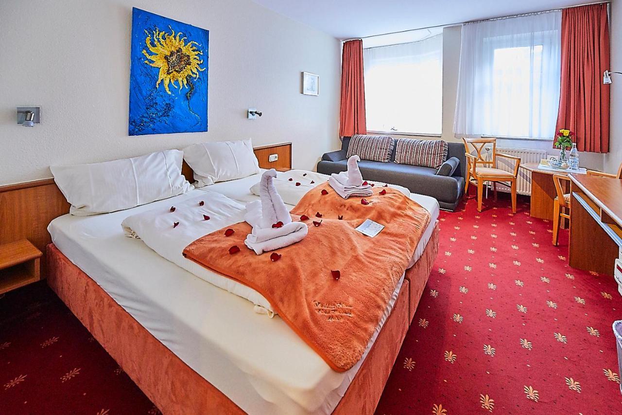 Hotel Diamant Wedel Eksteriør bilde